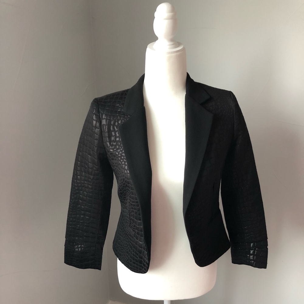 AQUA- Reptile Skin Inspired Cropped Blazer